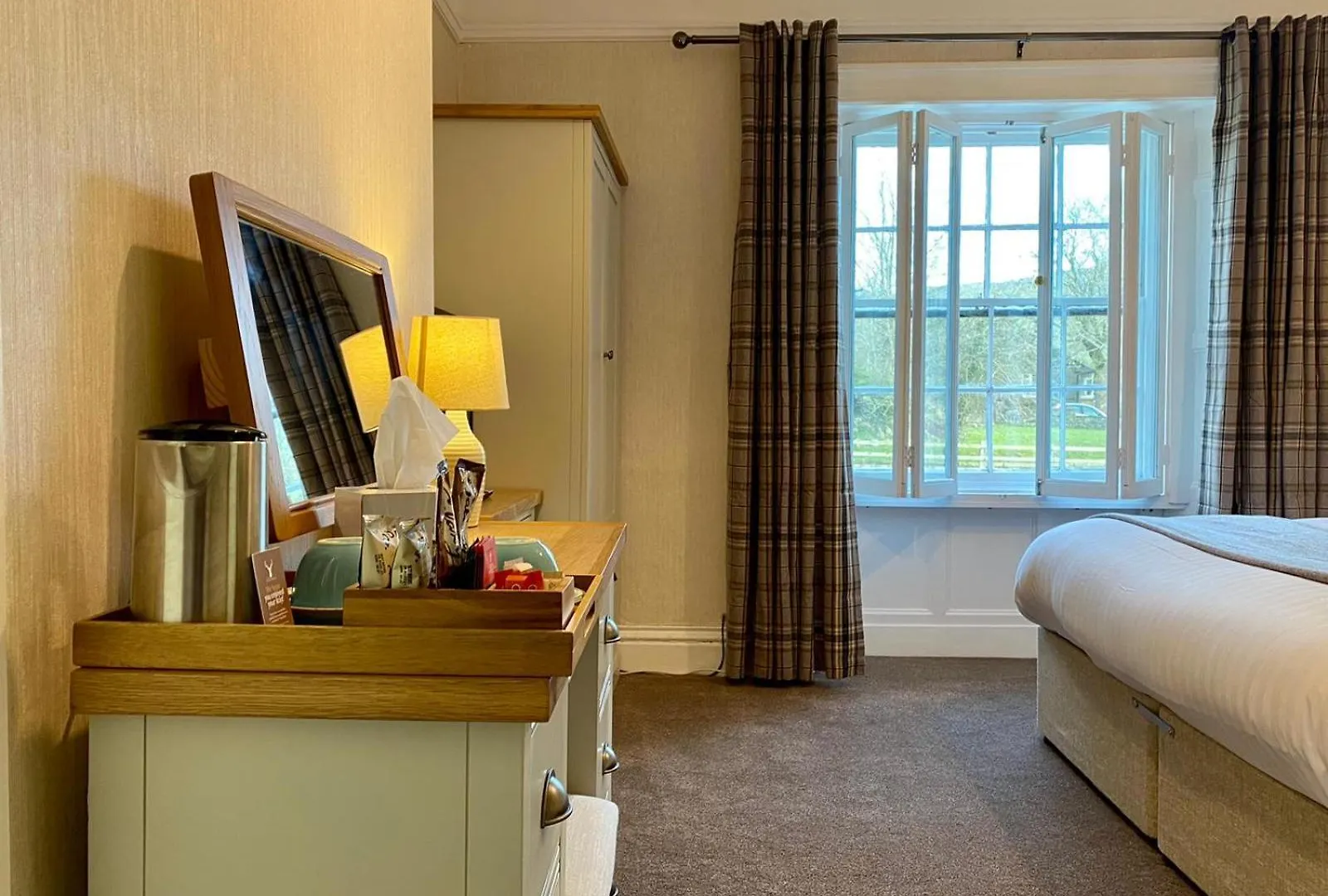 Harts Head Hotel Сеттл