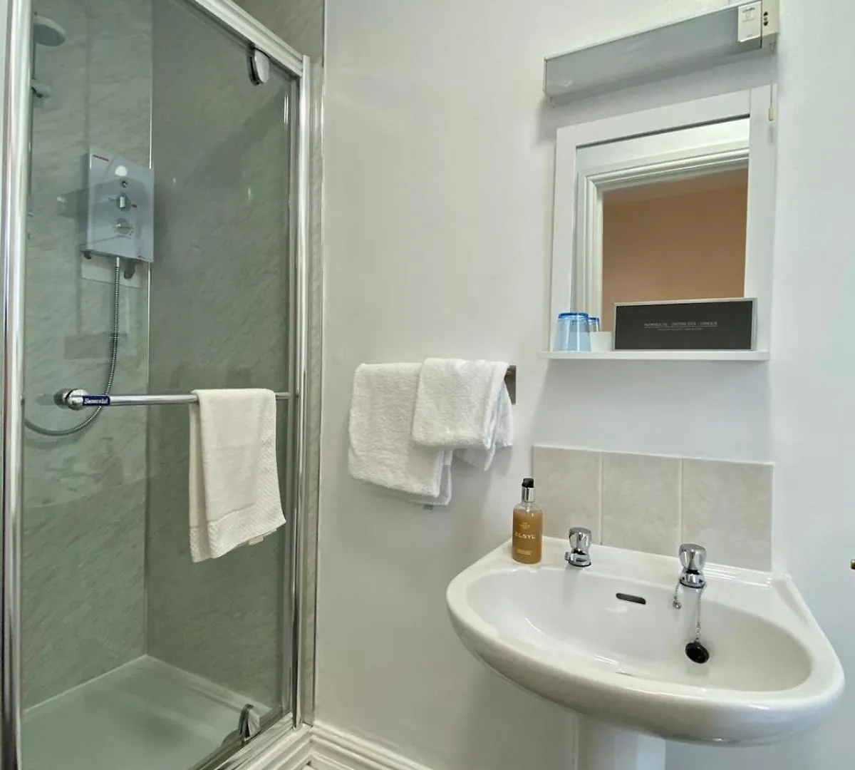 Мини-отель Harts Head Hotel Сеттл