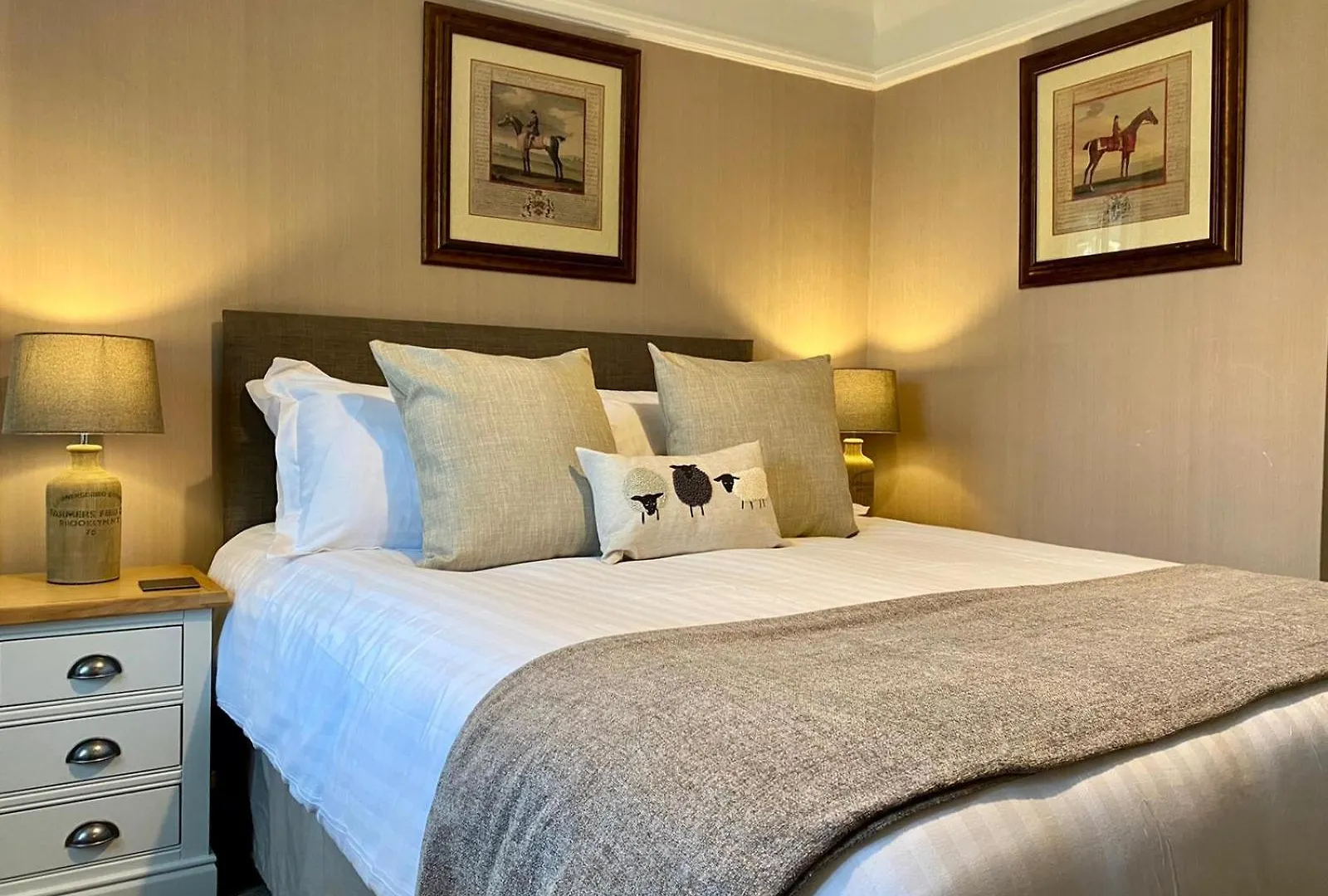 Harts Head Hotel Сеттл